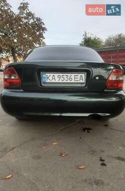 Седан Kia Clarus 2000 в Вознесенську