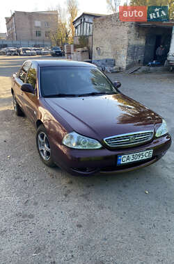 Седан Kia Clarus 1998 в Смілі