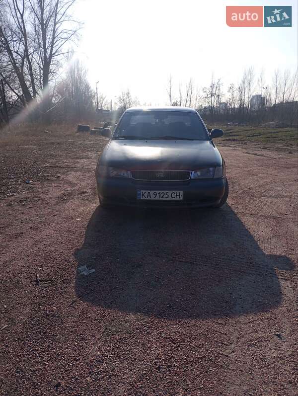 Седан Kia Clarus 1997 в Киеве