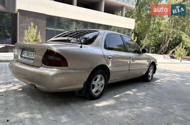 Седан Kia Clarus 1998 в 