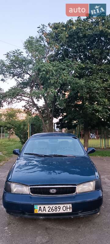 Седан Kia Clarus 1997 в Киеве
