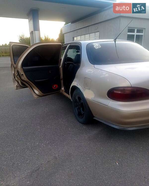 Седан Kia Clarus 1997 в Бердичеве