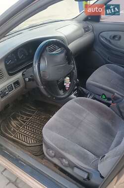 Седан Kia Clarus 1997 в 