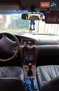 Седан Kia Clarus 1996 в 