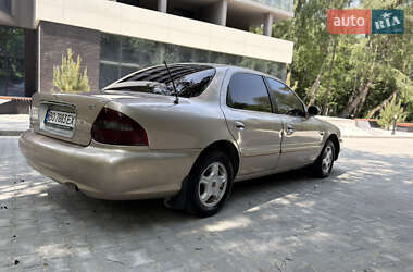 Седан Kia Clarus 1998 в 