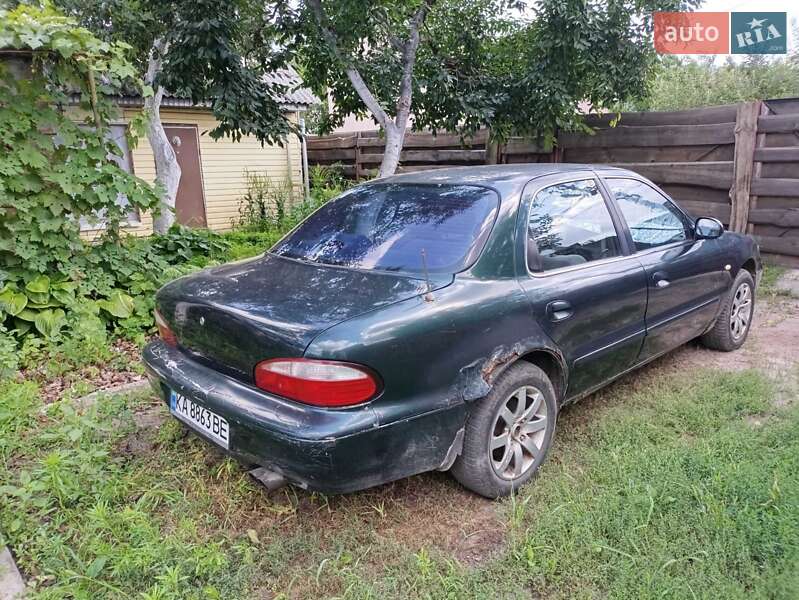 Седан Kia Clarus 1997 в Києві