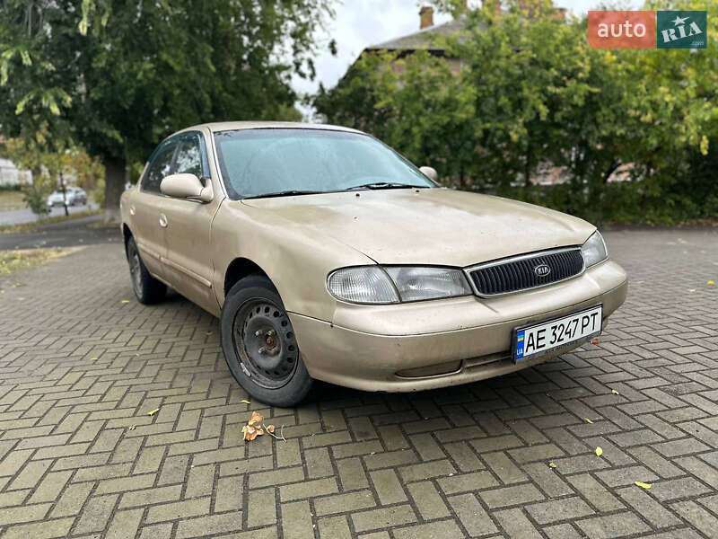 Седан Kia Clarus 1997 в Миколаєві