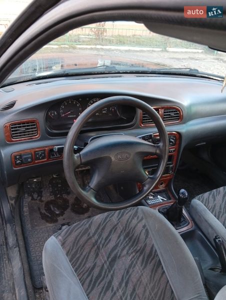 Седан Kia Clarus 1999 в Піщанці