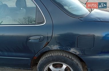 Седан Kia Clarus 1999 в Піщанці