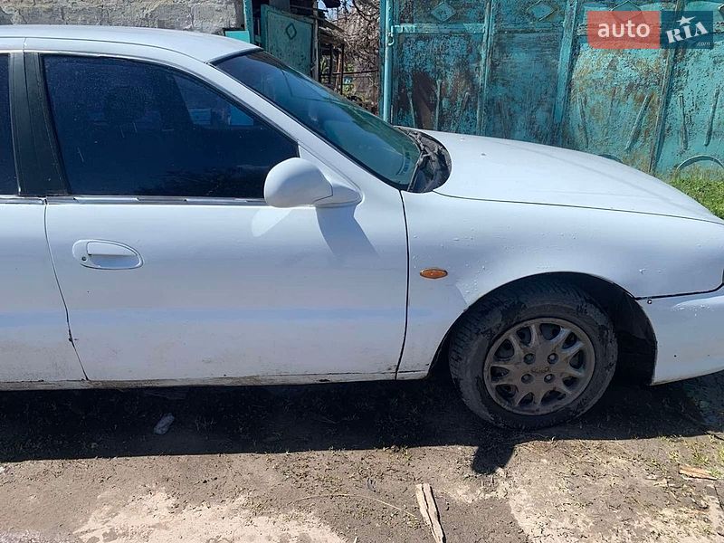 Седан Kia Clarus 1999 в Балаклее