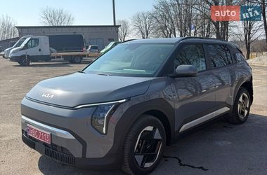 Позашляховик / Кросовер Kia EV3 2025 в Рівному