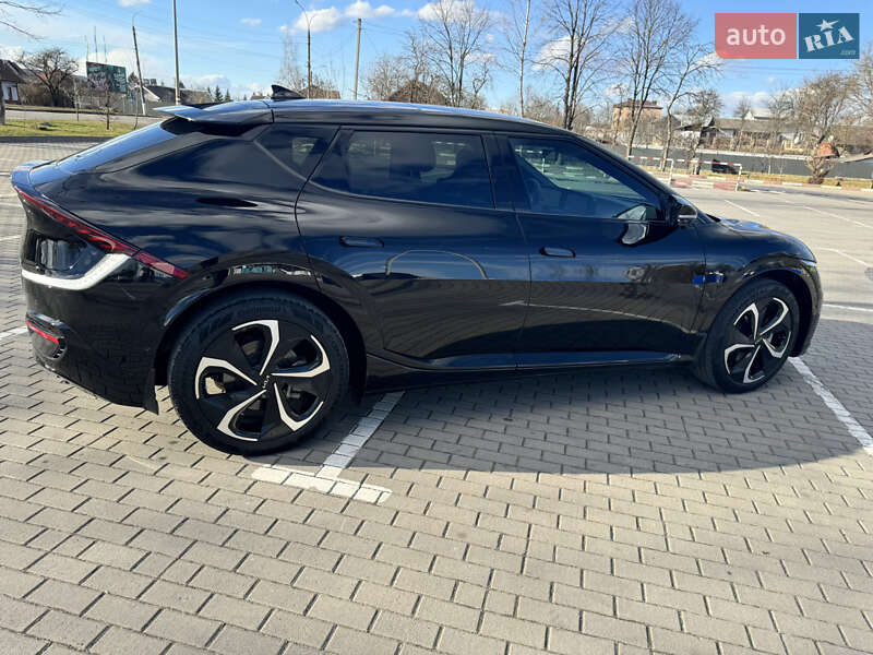 Внедорожник / Кроссовер Kia EV6 2021 в Ивано-Франковске