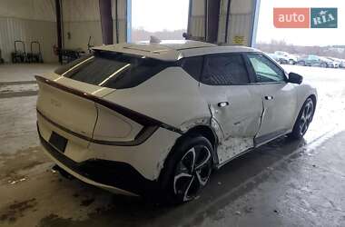 Позашляховик / Кросовер Kia EV6 2024 в 