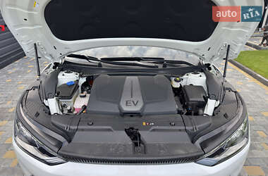 Позашляховик / Кросовер Kia EV6 2022 в 