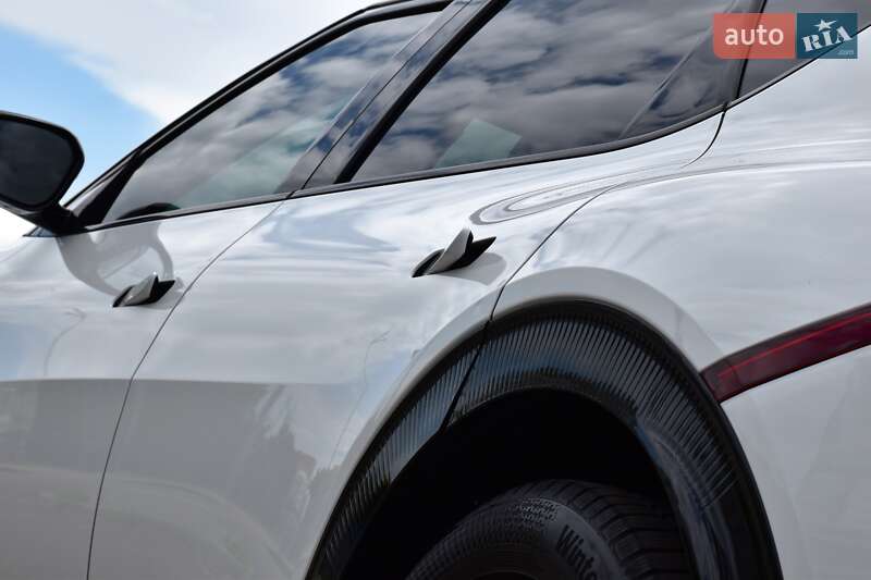 Внедорожник / Кроссовер Kia EV6 2022 в Дрогобыче