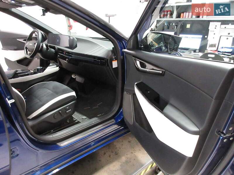 Внедорожник / Кроссовер Kia EV6 2023 в Киеве