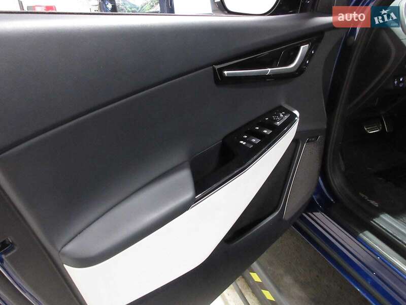 Внедорожник / Кроссовер Kia EV6 2023 в Киеве