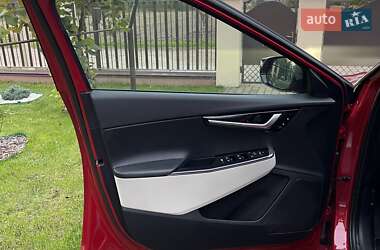 Внедорожник / Кроссовер Kia EV6 2022 в 