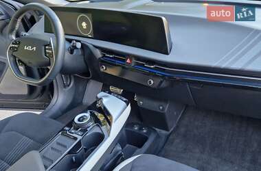 Позашляховик / Кросовер Kia EV6 2023 в  фото 18 Позашляховик / Кросовер Kia EV6 2023 в