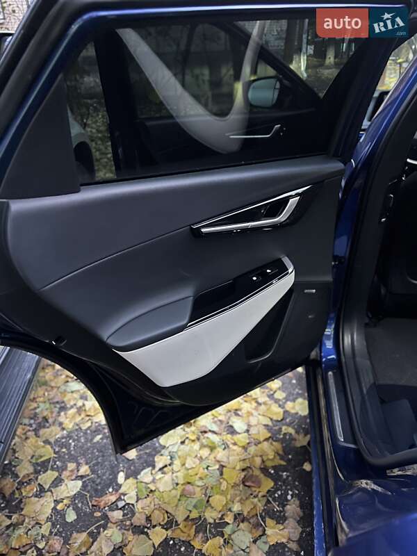 Позашляховик / Кросовер Kia EV6 2023 в Дніпрі фото 10 Позашляховик / Кросовер Kia EV6 2023 в Дніпрі