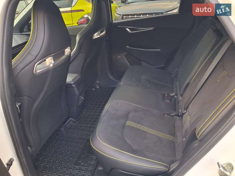 Внедорожник / Кроссовер Kia EV6 2022 в Киеве
