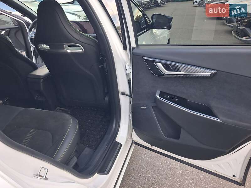 Внедорожник / Кроссовер Kia EV6 2022 в Киеве