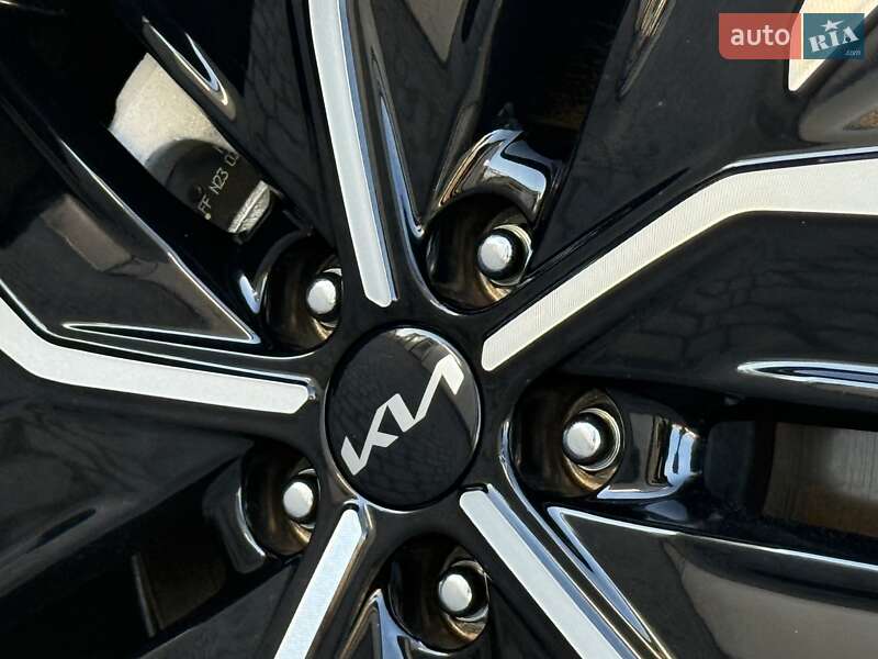 Внедорожник / Кроссовер Kia EV6 2023 в Дрогобыче