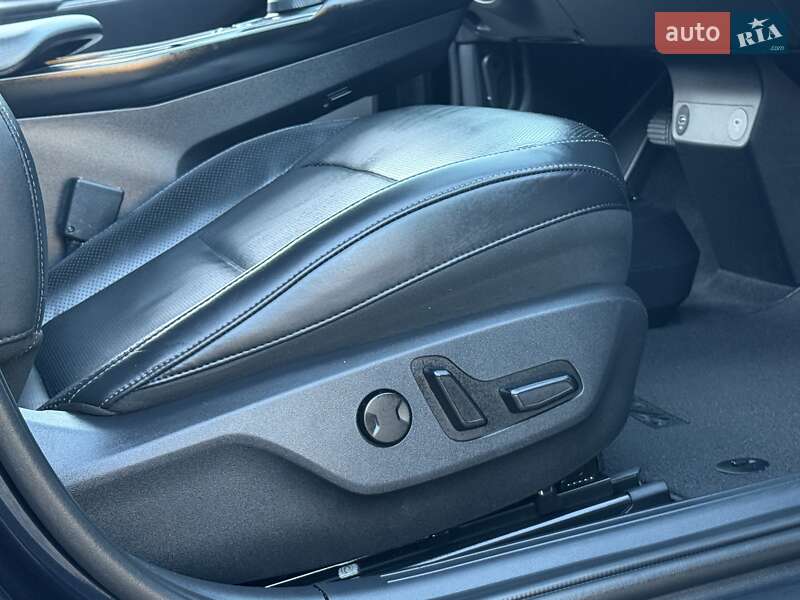 Внедорожник / Кроссовер Kia EV6 2023 в Дрогобыче