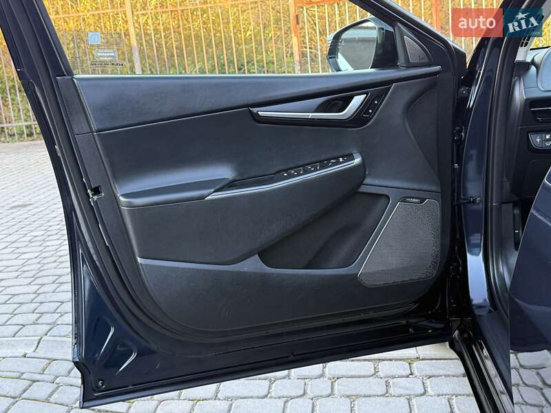 Внедорожник / Кроссовер Kia EV6 2023 в Дрогобыче