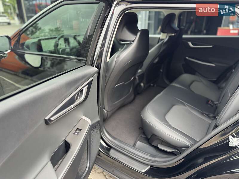 Внедорожник / Кроссовер Kia EV6 2024 в Ровно