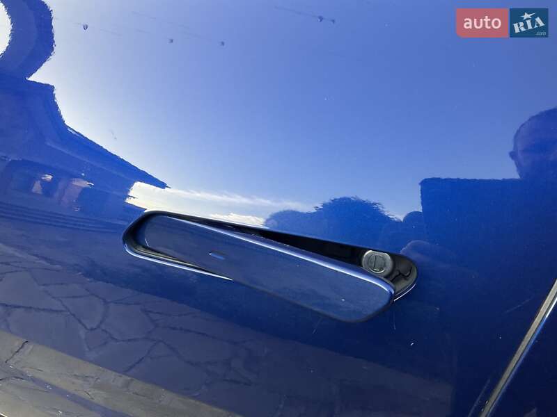 Внедорожник / Кроссовер Kia EV6 2022 в Ровно фото 12 Внедорожник / Кроссовер Kia EV6 2022 в Ровно