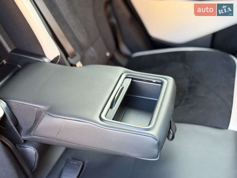 Позашляховик / Кросовер Kia EV6 2023 в Луцьку фото 100 Позашляховик / Кросовер Kia EV6 2023 в Луцьку