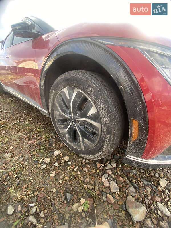 Позашляховик / Кросовер Kia EV6 2023 в Ковелі