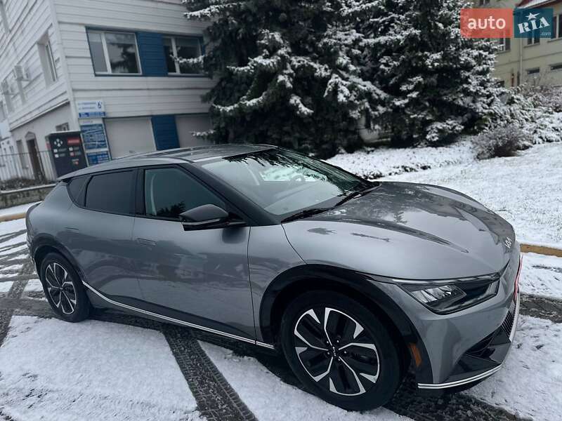 Позашляховик / Кросовер Kia EV6 2024 в Рівному
