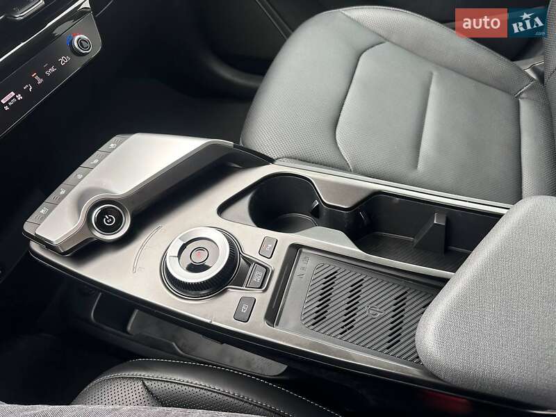 Позашляховик / Кросовер Kia EV6 2024 в Рівному