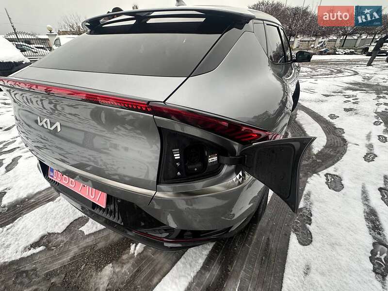 Позашляховик / Кросовер Kia EV6 2024 в Рівному