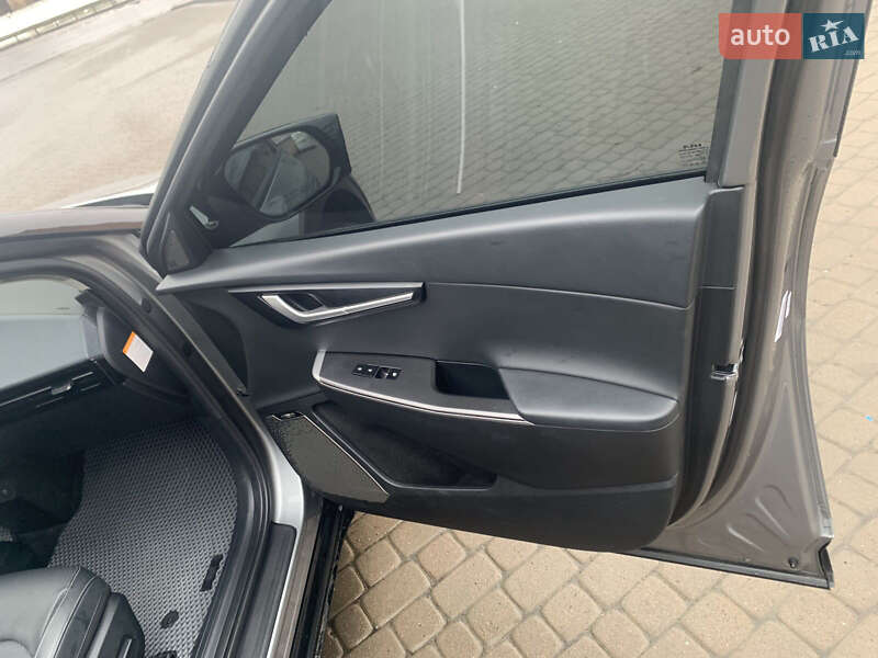 Внедорожник / Кроссовер Kia EV6 2022 в Остроге