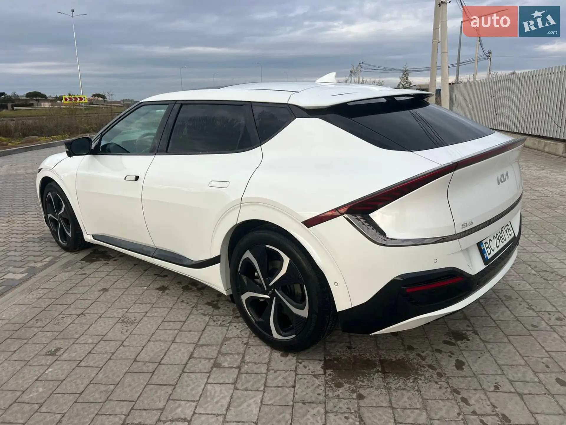 2022 Kia EV6 - мініатюра 8