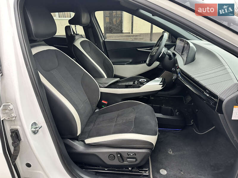 Внедорожник / Кроссовер Kia EV6 2023 в Волочиске