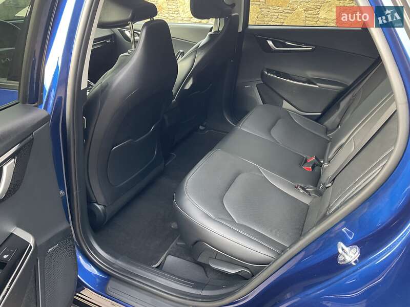 Внедорожник / Кроссовер Kia EV6 2021 в Ровно