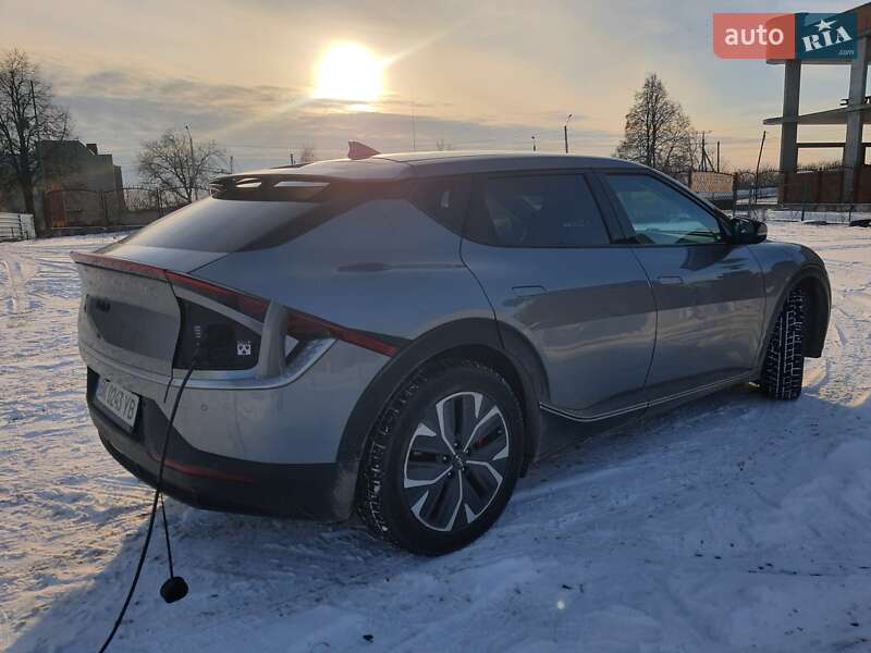 Внедорожник / Кроссовер Kia EV6 2022 в Хмельницком