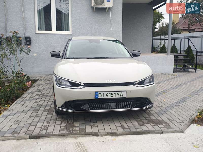 Позашляховик / Кросовер Kia EV6 2023 в Лубнах