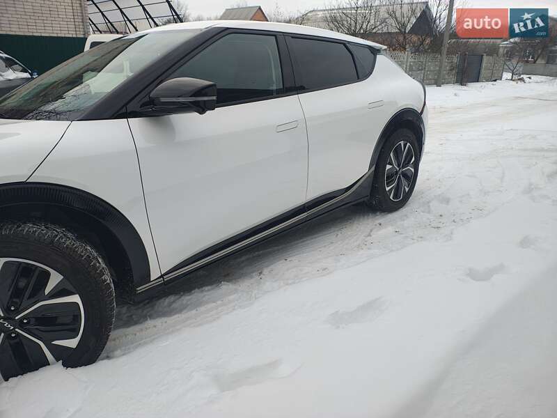 Позашляховик / Кросовер Kia EV6 2022 в Лубнах