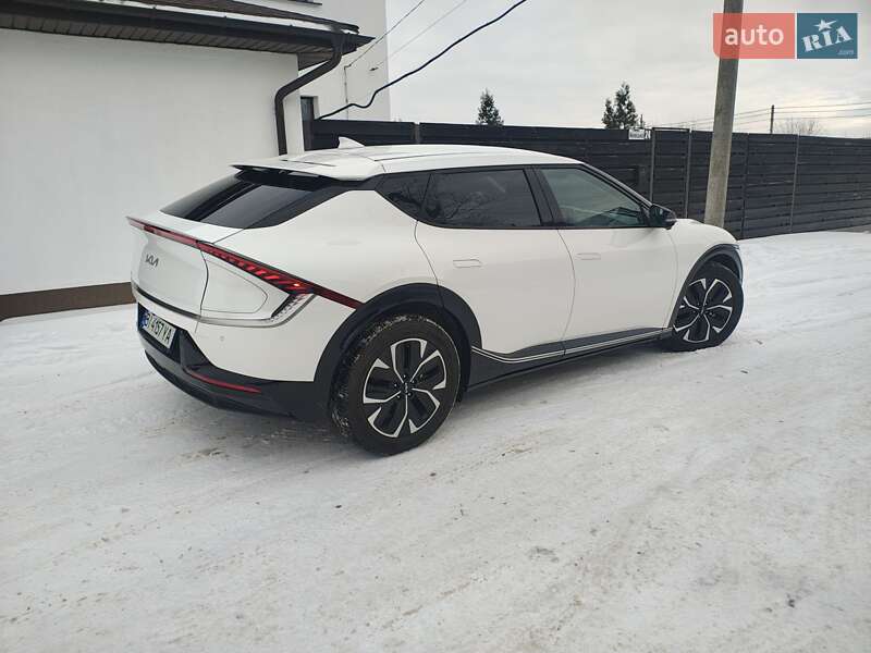 Позашляховик / Кросовер Kia EV6 2022 в Лубнах