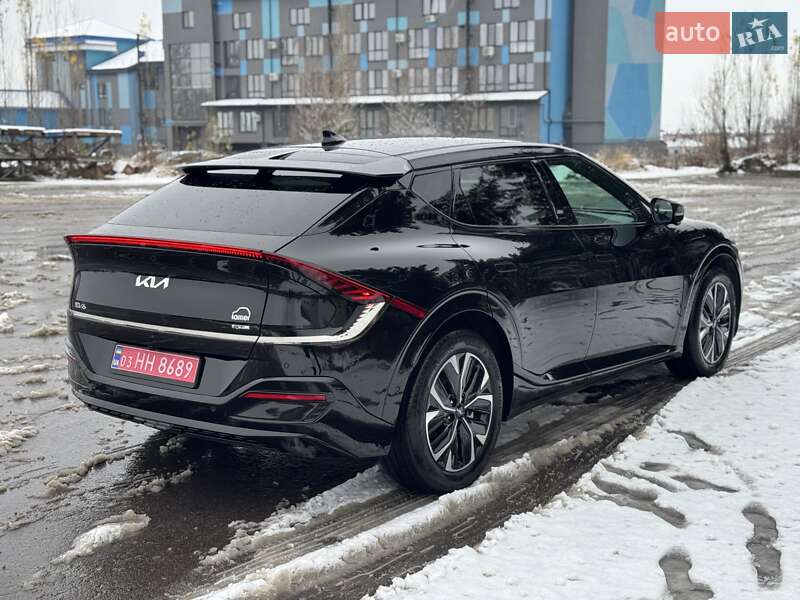 Позашляховик / Кросовер Kia EV6 2024 в Рівному