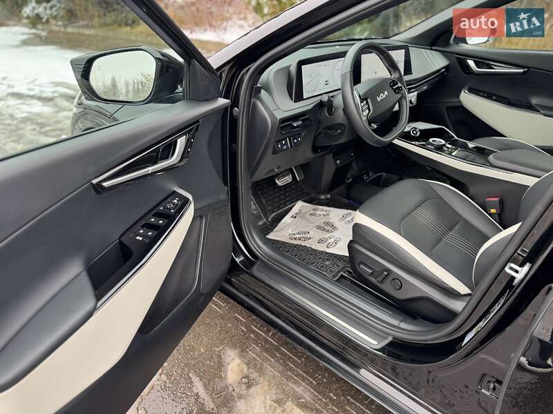 Позашляховик / Кросовер Kia EV6 2024 в Рівному