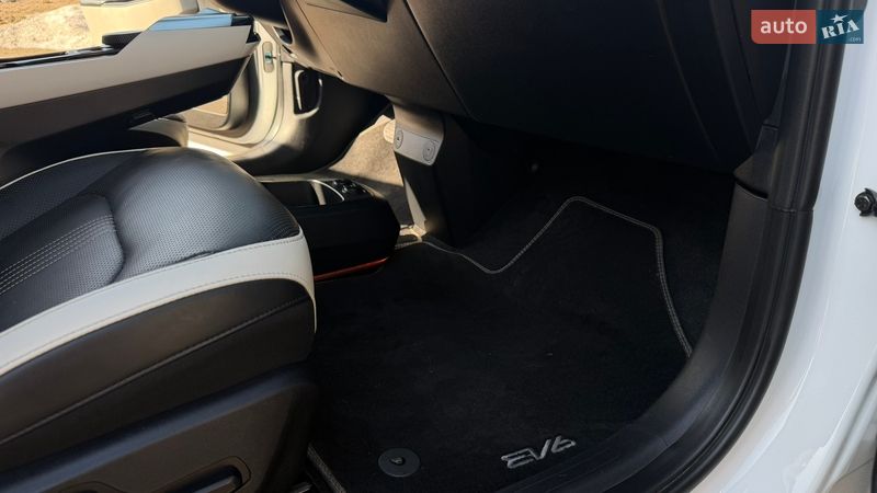 Внедорожник / Кроссовер Kia EV6 2022 в Сарнах