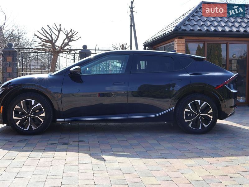 Позашляховик / Кросовер Kia EV6 2023 в Рівному