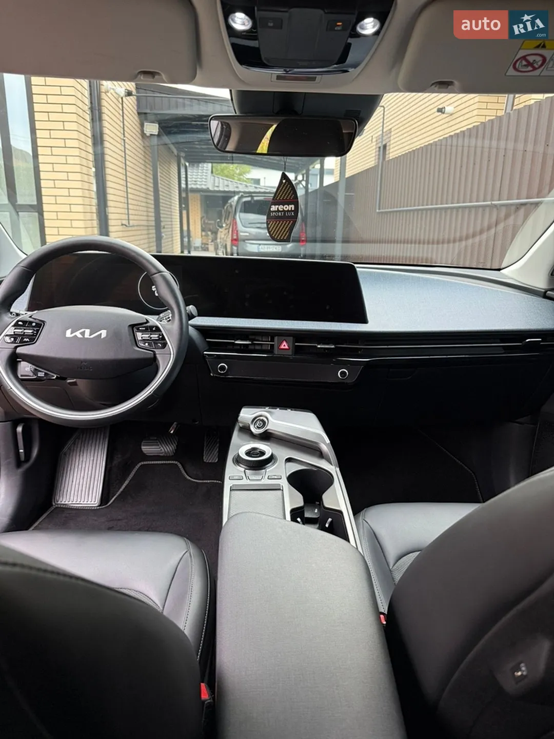 2022 Kia EV6 - мініатюра 12
