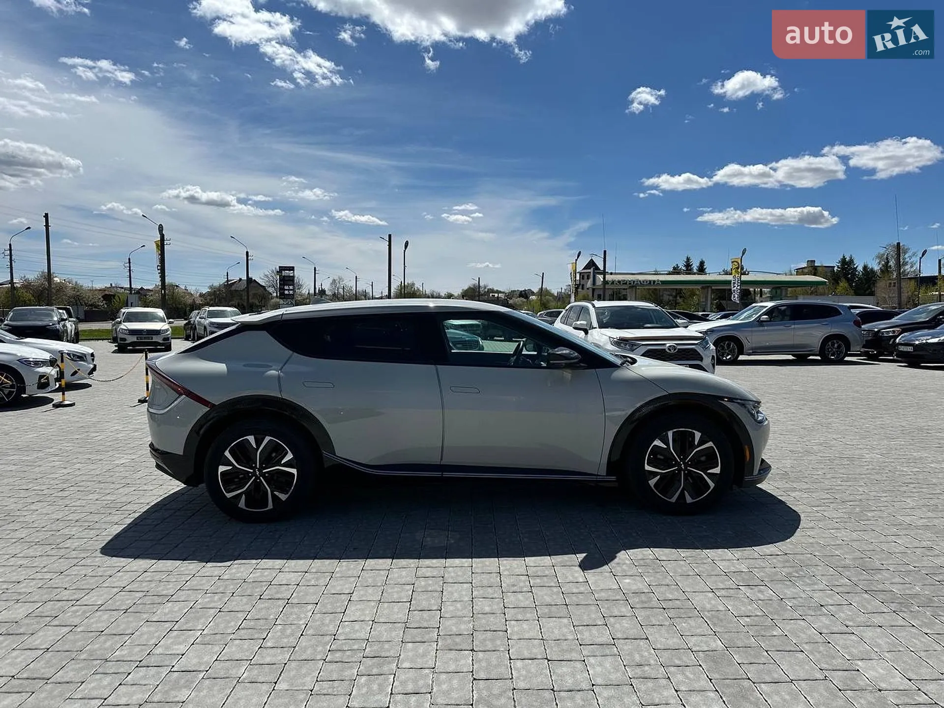 2022 Kia EV6 - мініатюра 8